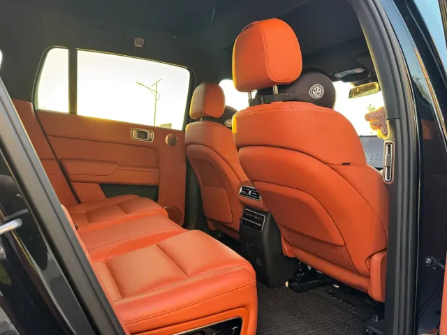 Li Auto L7 — Фото автомобиля 20