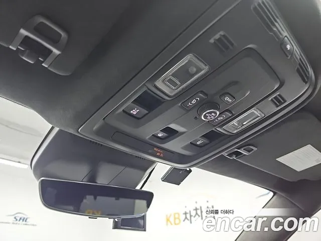 Cadillac Escalade 5th Gen — Фото автомобиля 17