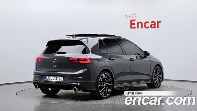 Фотография автомобиля — Volkswagen Golf Generation 8