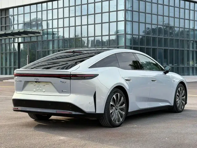 Toyota BoZhi 7 — Фото автомобиля 4