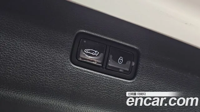 Genesis GV80 — Фото автомобиля 19