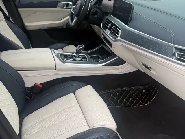 BMW X7 — Фото автомобиля 7