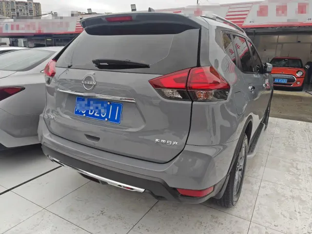 Nissan X-Trail — Фото автомобиля 7
