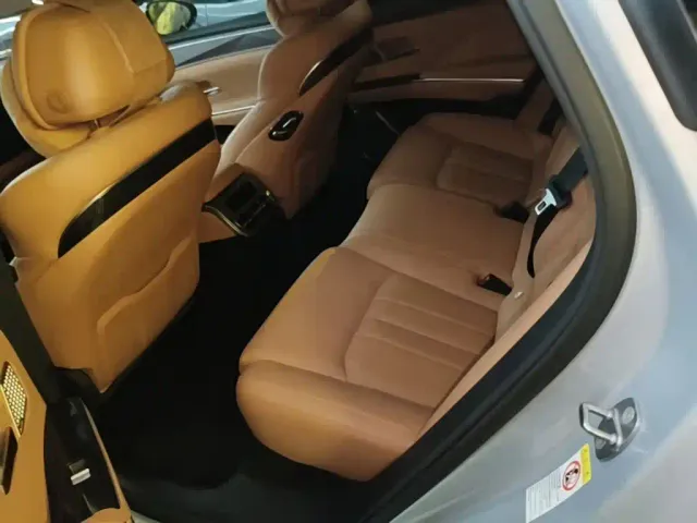 BYD Han L — Фото автомобиля 12