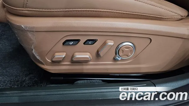 Hyundai Grandeur GN7 — Фото автомобиля 30