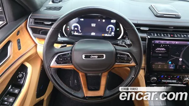 Jeep Cherokee WL — Фото автомобиля 14