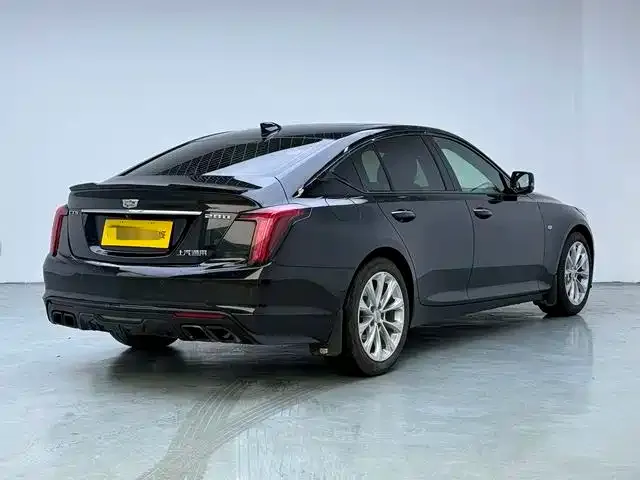 Cadillac CT5 — Фото автомобиля 6