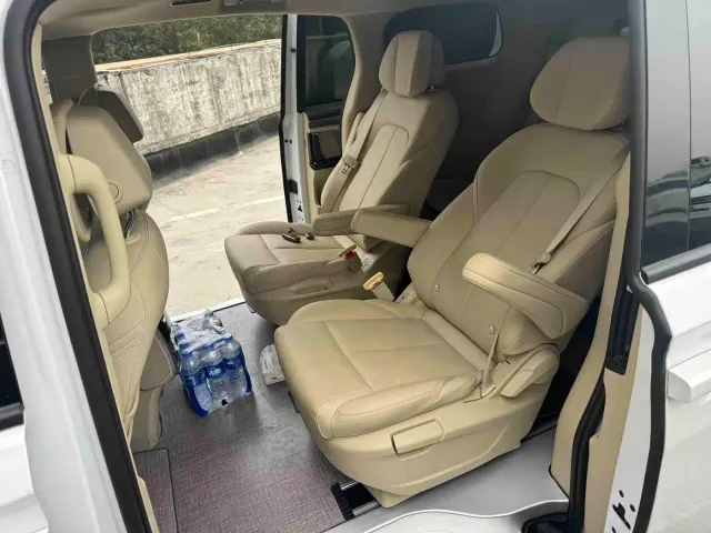 Buick Buick GL8 New Energy 2025 Landprestige First Edition 7-Seater — Фото автомобиля 21