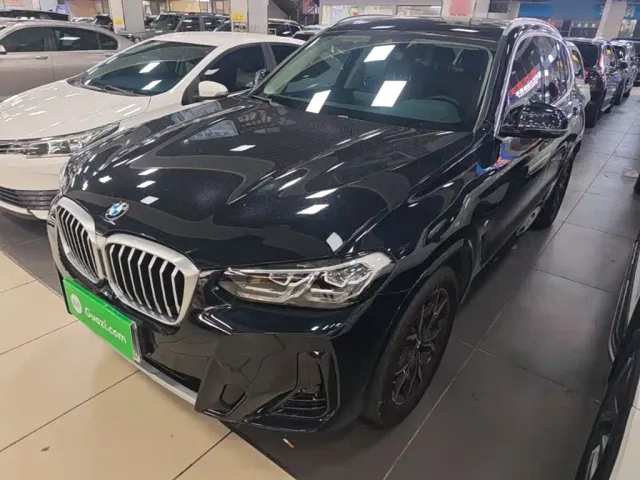Фотография автомобиля — BMW X3