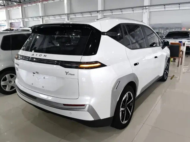 GAC Aion Y — Фото автомобиля 6