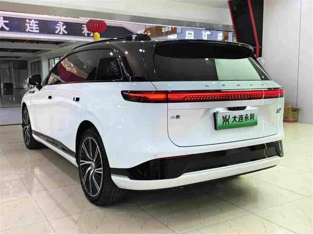 Xpeng G9 — Фото автомобиля 16