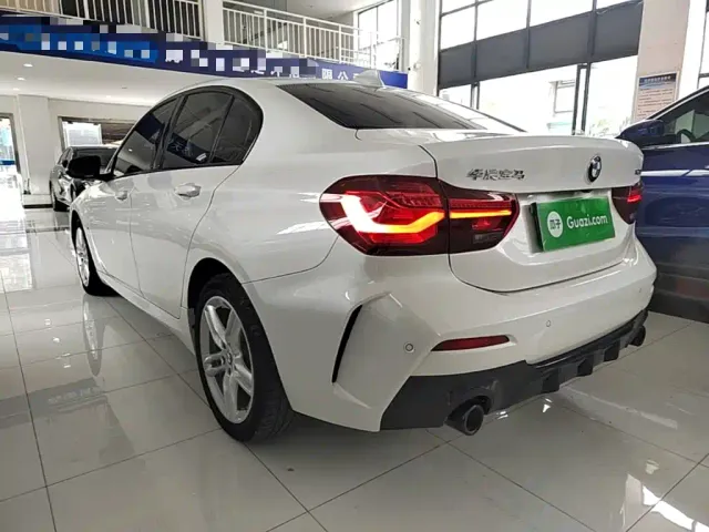 BMW 1 Series — Фото автомобиля 4