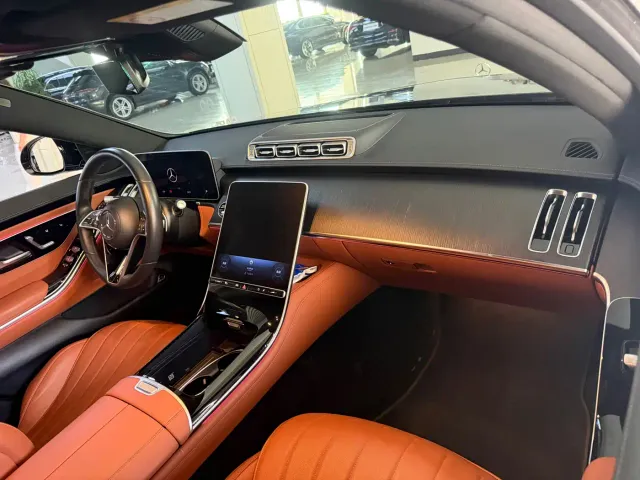 Mercedes-Benz S-Class — Фото автомобиля 4