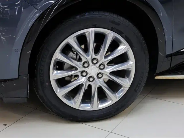 Buick Enclave — Фото автомобиля 13