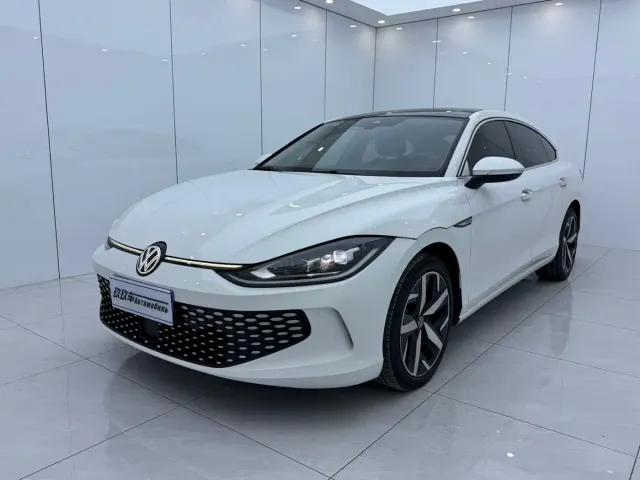 Фотография автомобиля — Volkswagen Lamando