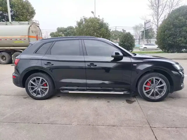 Audi Q5L — Фото автомобиля 4