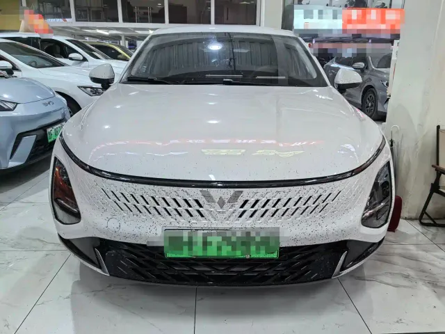 Wuling Starlight — Фото автомобиля 2