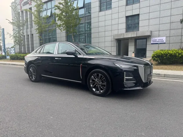Hongqi H5 — Фото автомобиля 4