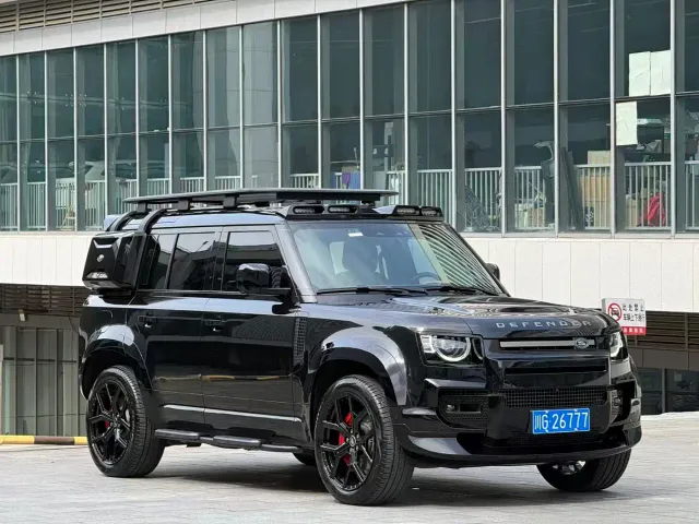 Land Rover Defender — Фото автомобиля 4