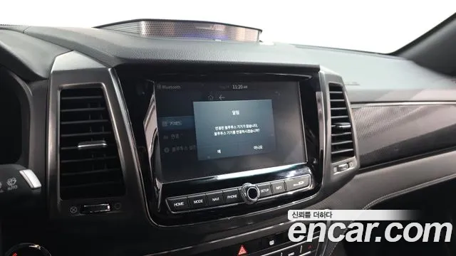KG_Mobility_Ssangyong Rexton Новый Rexton Sport Khan Дизель 2.2 4WD — Фото автомобиля 24