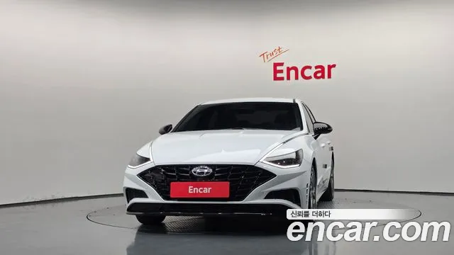 Hyundai Sonata — Фото автомобиля 3
