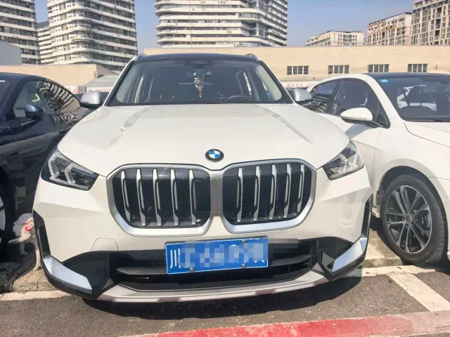 BMW X1 — Фото автомобиля 2