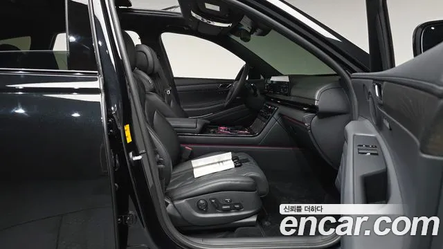 Genesis GV80 — Фото автомобиля 26