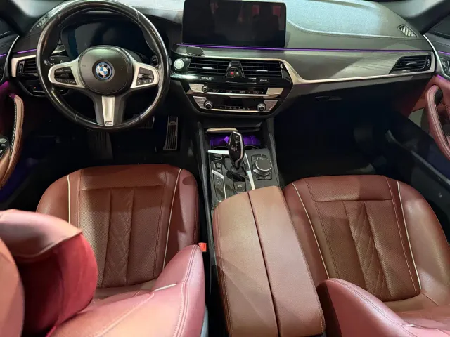 BMW 5 Series — Фото автомобиля 10