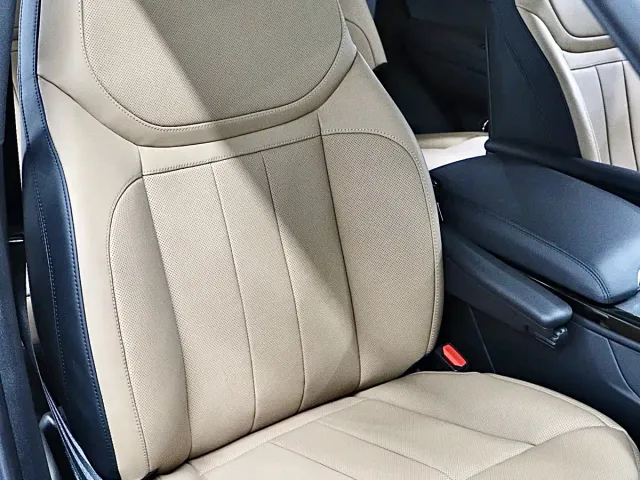 Land Rover Range Rover Sport — Фото автомобиля 16