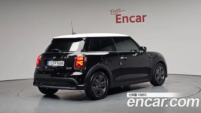 Mini Cooper Cooper Classic — Фото автомобиля 2