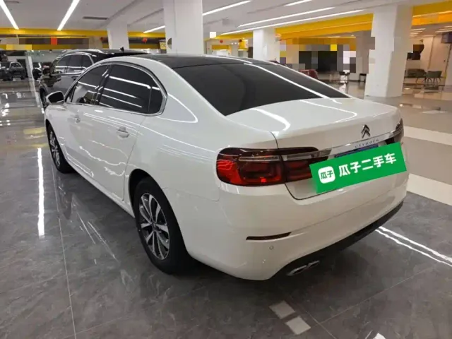 Citroen C6 — Фото автомобиля 4