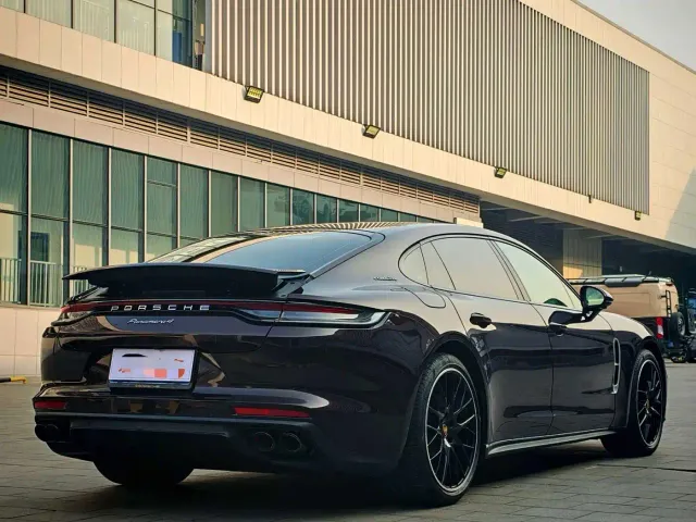 Porsche Panamera — Фото автомобиля 6