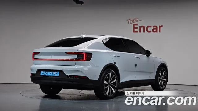 Фотография автомобиля — Polestar 2