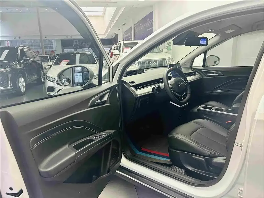 Nezha Auto Nezha V 2022 Trend 400 Lite — Фото автомобиля 21