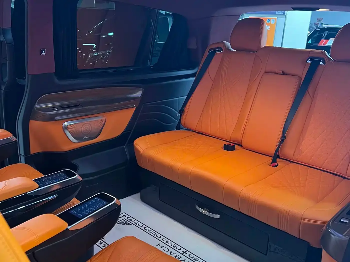 Mercedes-Benz Vito 2021 2.0T Business Edition 7-seater — Фото автомобиля 12