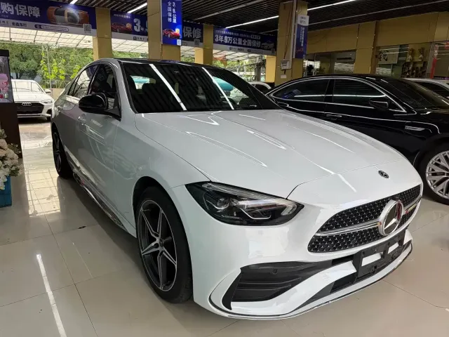 Mercedes-Benz C-Class — Фото автомобиля 3