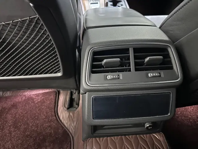 Audi A6L — Фото автомобиля 14