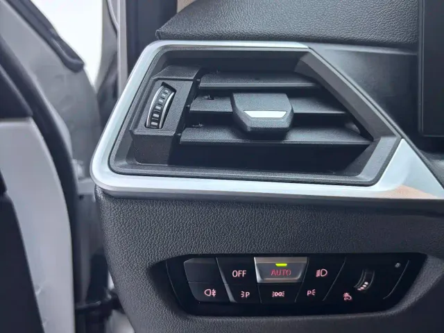 BMW 3 Series — Фото автомобиля 22