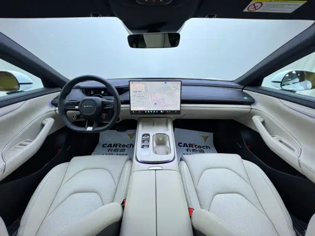 Xiaomi SU7 — Фото автомобиля 9