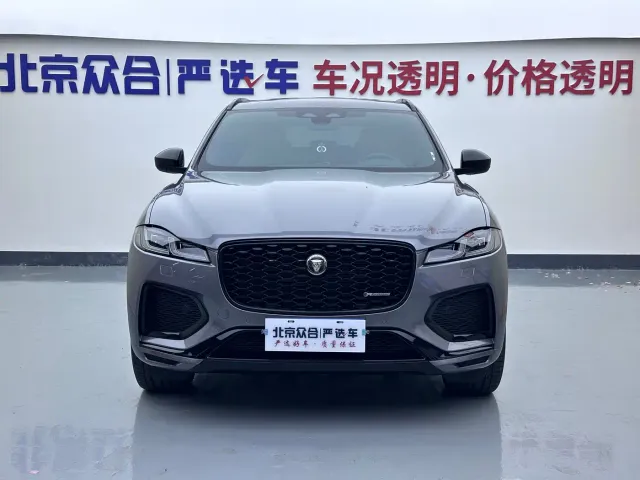 Jaguar F-Pace — Фото автомобиля 3