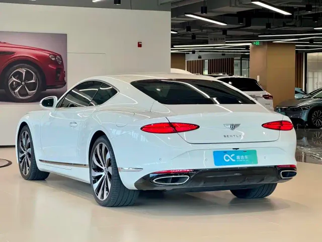 Bentley Continental Plug-in Hybrid — Фото автомобиля 5