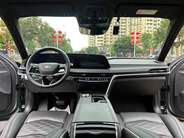Cadillac CT6 — Фото автомобиля 17