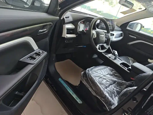 Haval H6 — Фото автомобиля 15