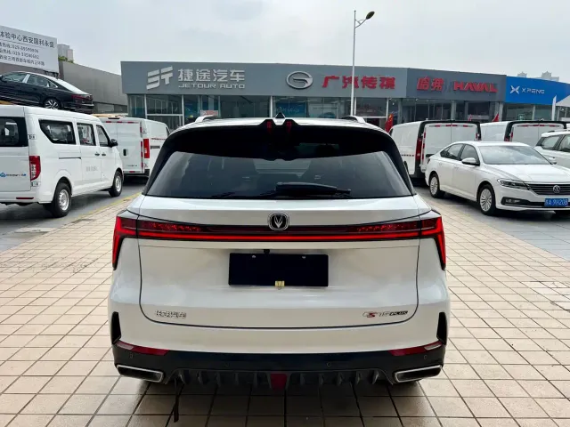 Changan CS75 Plus — Фото автомобиля 24