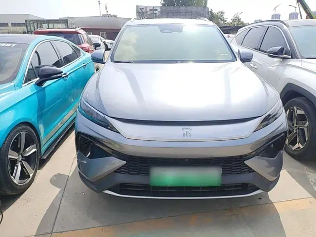BYD Song Pro — Фото автомобиля 2