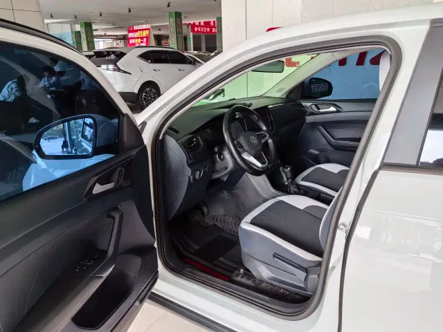 Volkswagen Tharu — Фото автомобиля 4