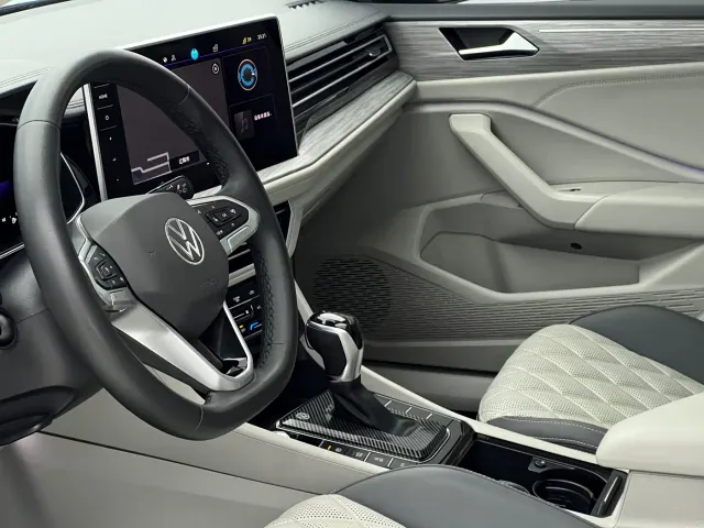 Volkswagen Sagitar — Фото автомобиля 16