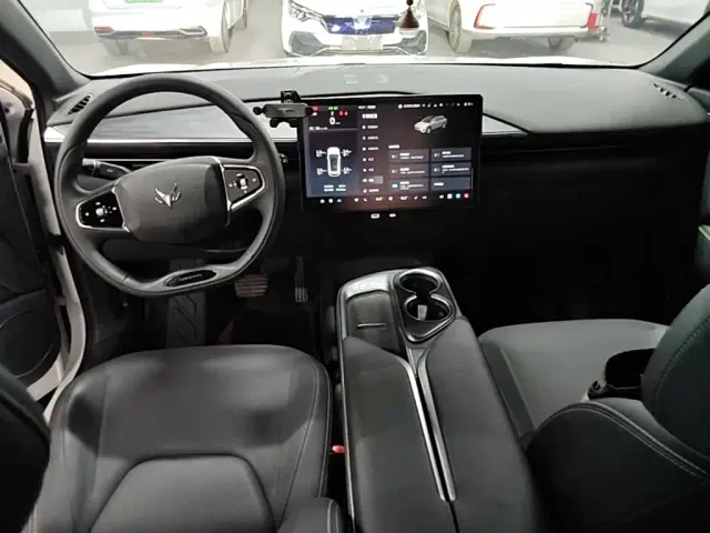 Arcfox Alpha T5 — Фото автомобиля 9