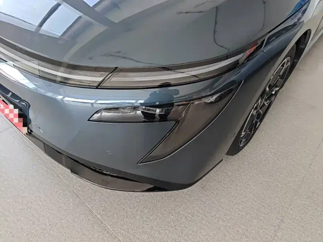 Nissan N7 — Фото автомобиля 23