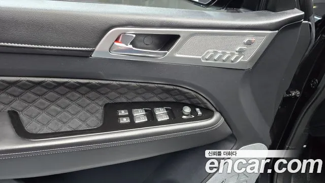 KG_Mobility_Ssangyong Rexton — Фото автомобиля 28
